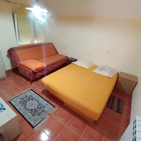 アパート Smestaj Golubica 5 ソコバニャ